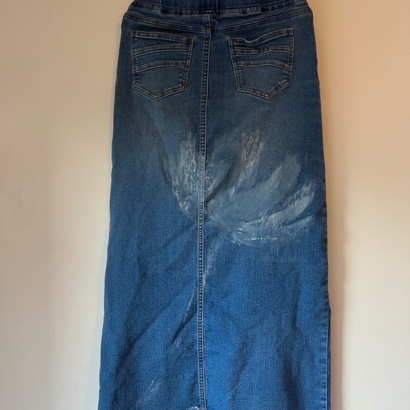 Denim Skirt, Be Girl, comfortable for walking, distressed jeans skirt - Picture 6 of 9
